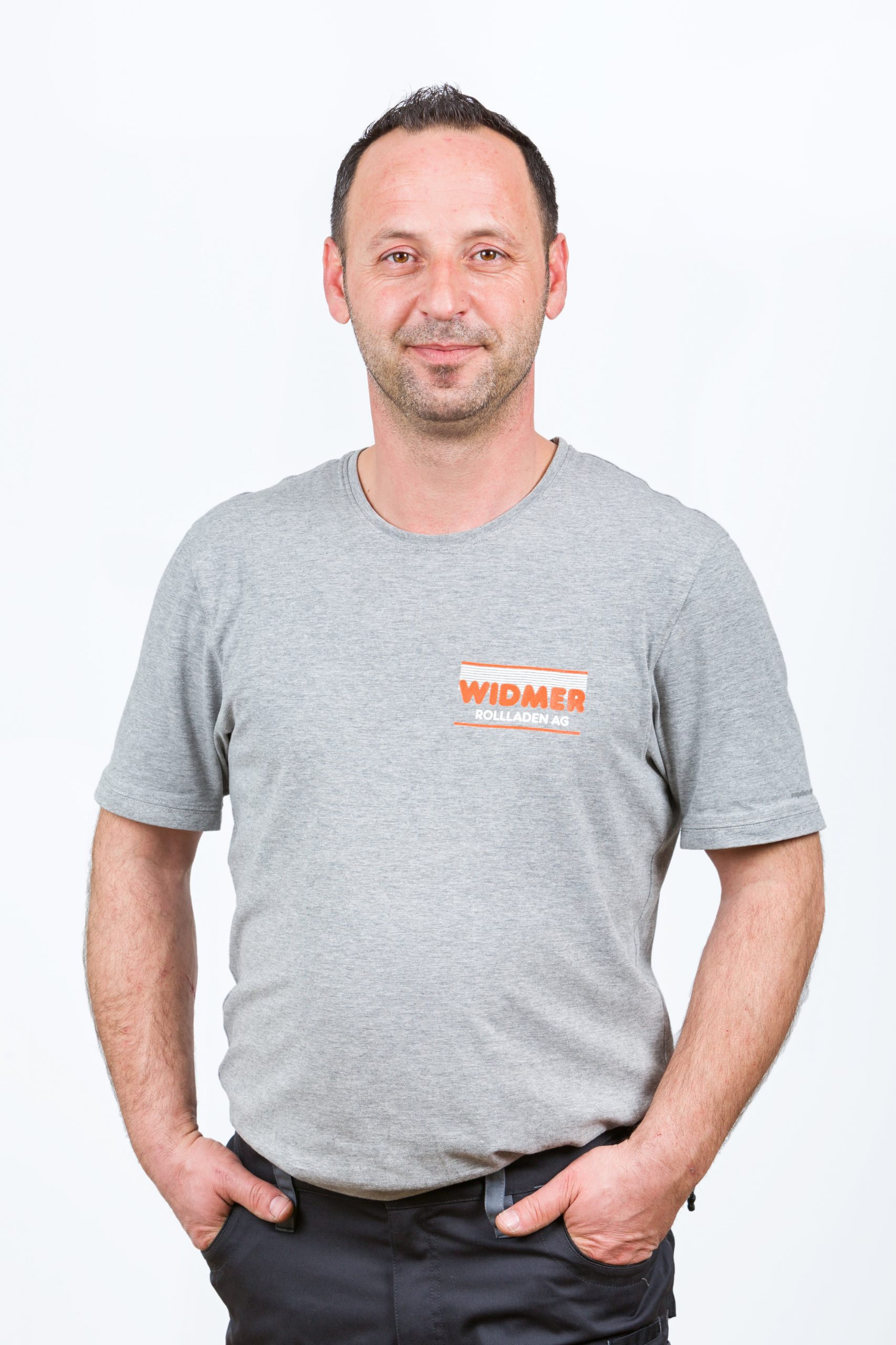 widmer-rollladen-salihi-perparim Sadri Demiri, Servicemonteur bei Widmer Rollladen AG